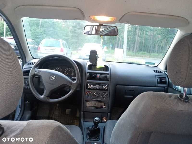 Opel Astra - 5