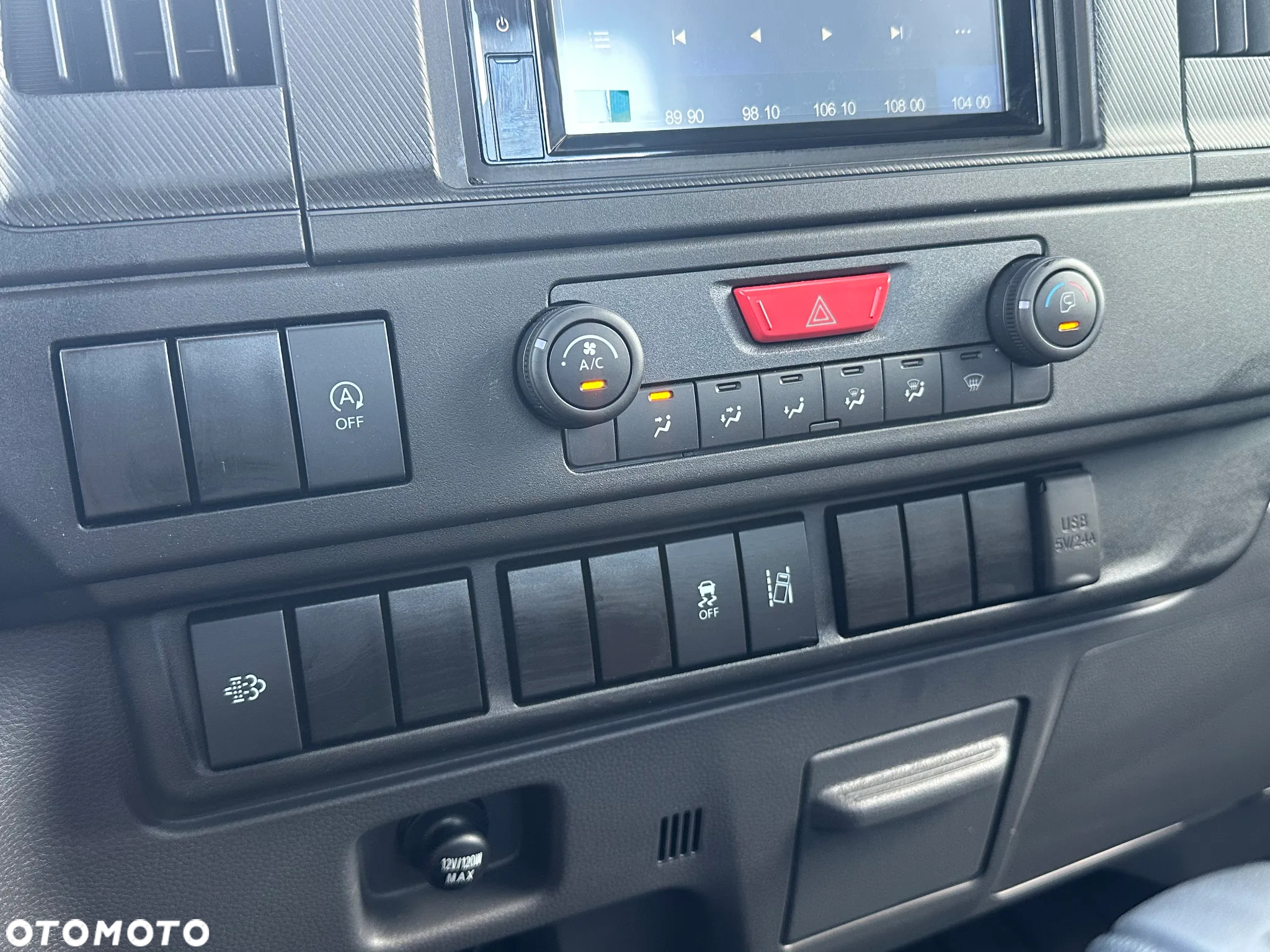 Isuzu M21 GENERATION 2 - 15