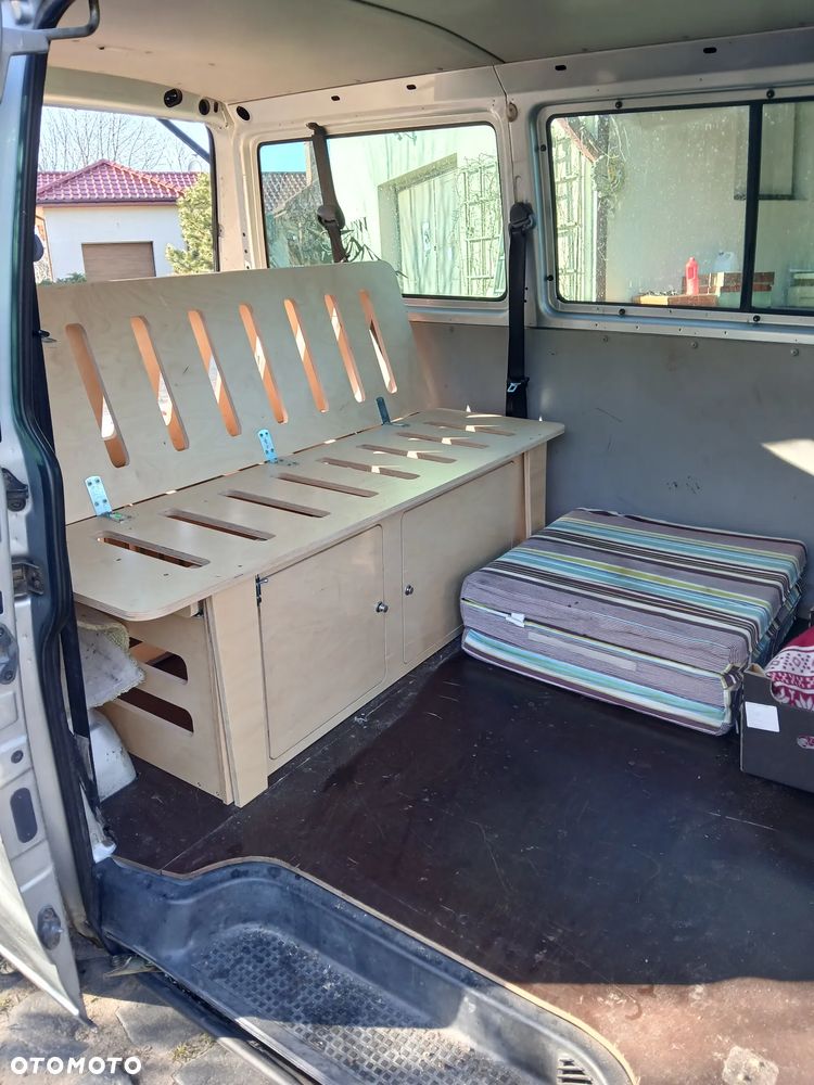 Volkswagen Transporter Escapade - 7