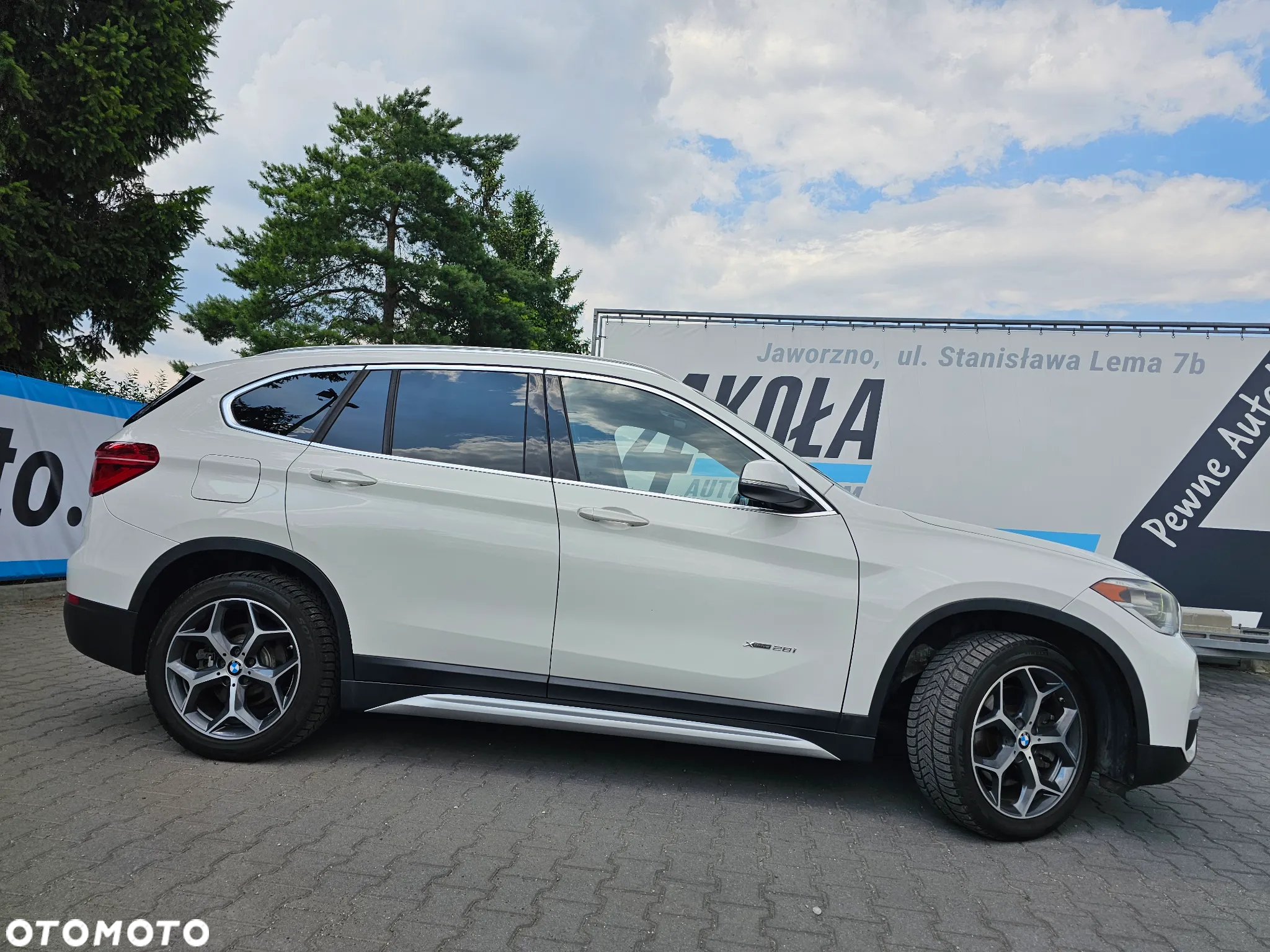 BMW X1 xDrive25i Sport Line - 2