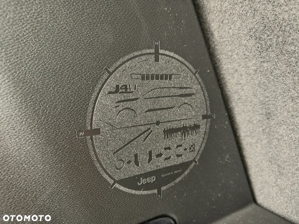 Jeep Compass 73.7kWh Altitude FWD - 28