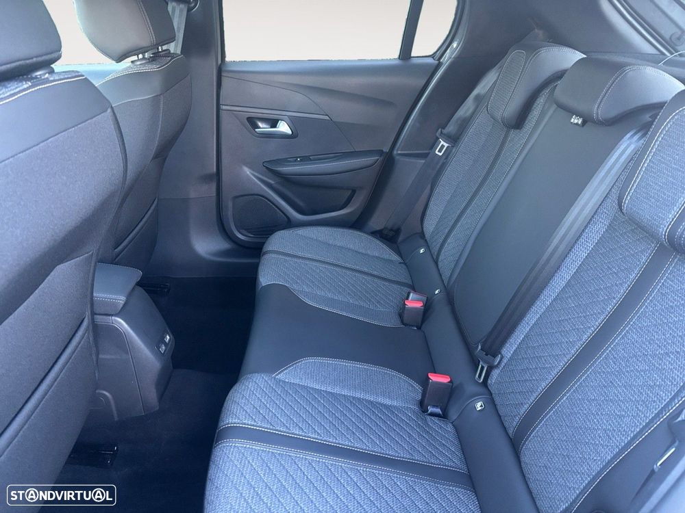 Peugeot 208 1.2 PureTech Allure - 13