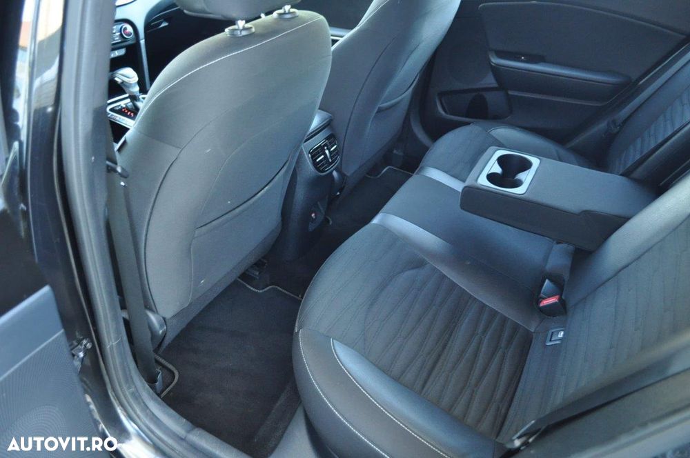 Kia Ceed 1.5 T-GDI DCT7 OPF GT Line - 17