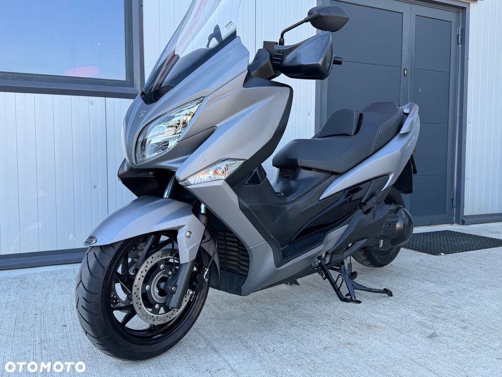 Suzuki Burgman - 20