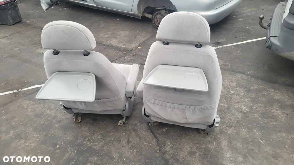 FOTELE OBROTOWE SHARAN - 5