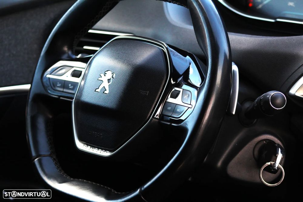 Peugeot 3008 1.6 BlueHDi Allure EAT6 J18 - 22