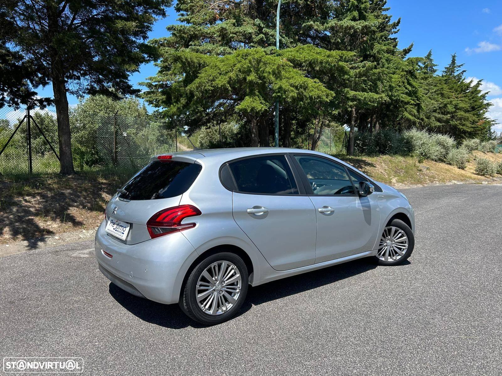 Peugeot 208 1.2 PureTech Style - 20