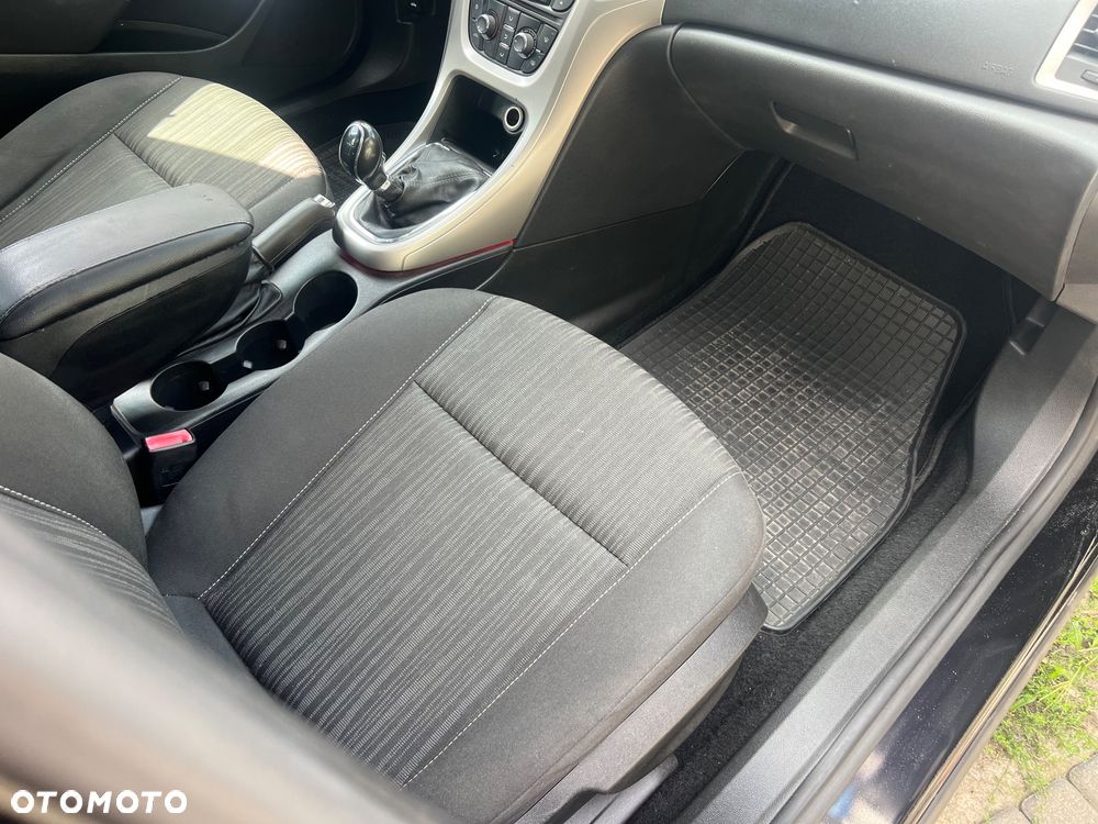 Opel Astra - 11