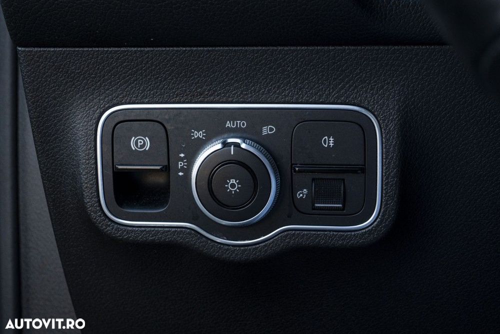 Mercedes-Benz GLB - 26