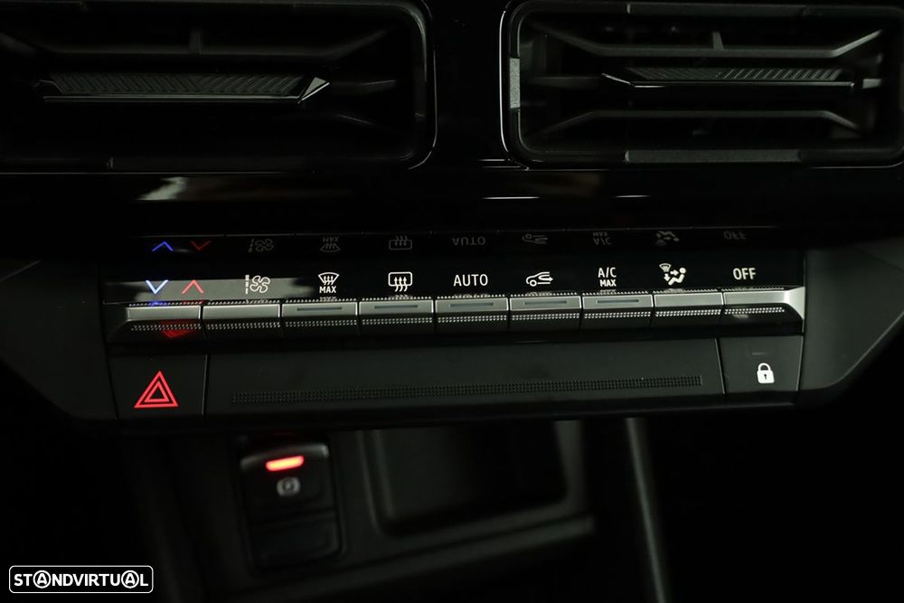 Renault 4 E-Tech 52 kWh Evolution Autonomia Conforto - 14