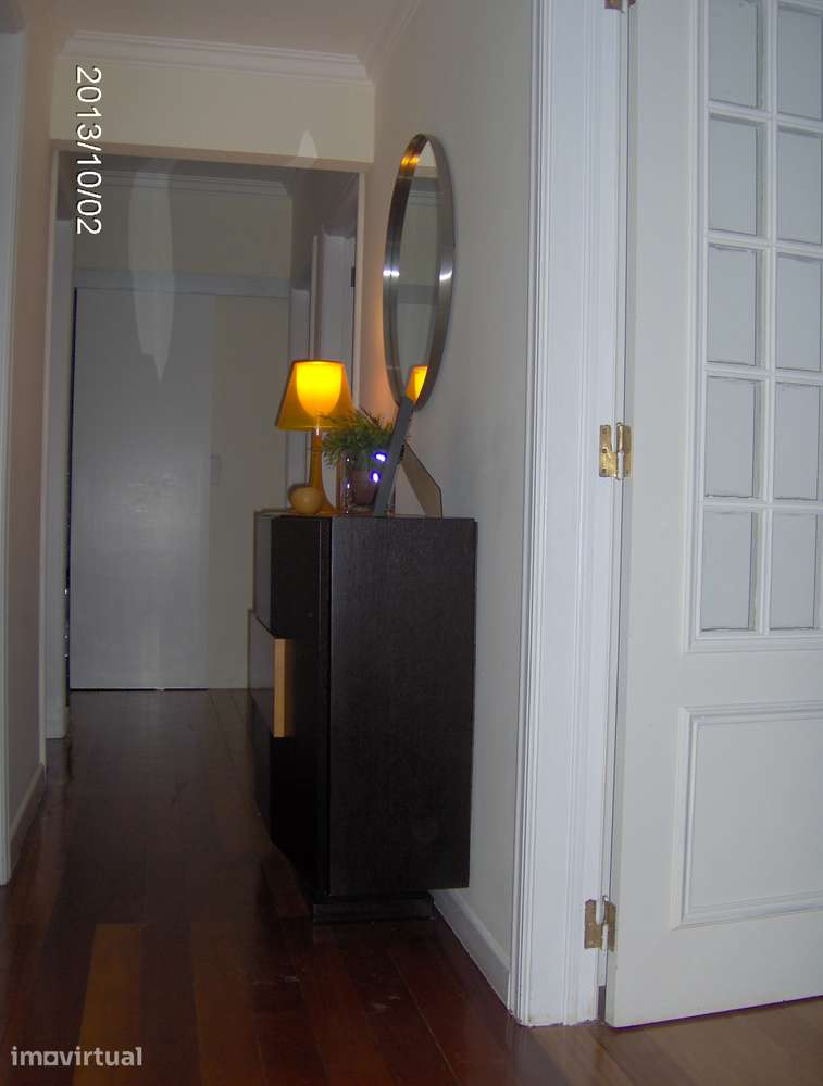 Arrenda-se apartamento T4 (remodelado) - Bairro da Cartuxa, Évora - Grande imagem: 4/6