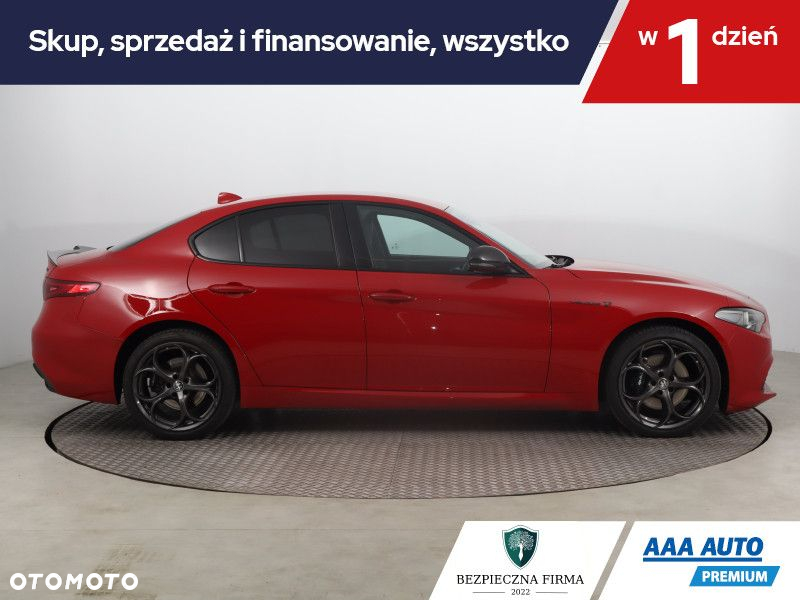 Alfa Romeo Giulia - 7