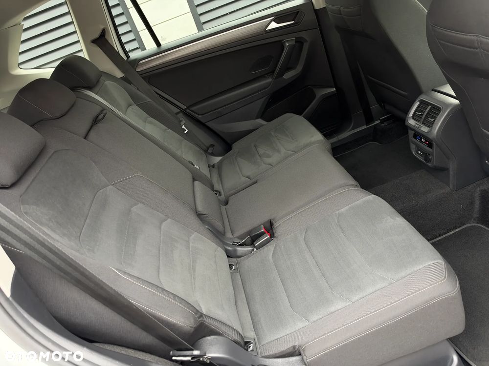 Volkswagen Tiguan Allspace 2.0 TDI Elegance DSG - 32