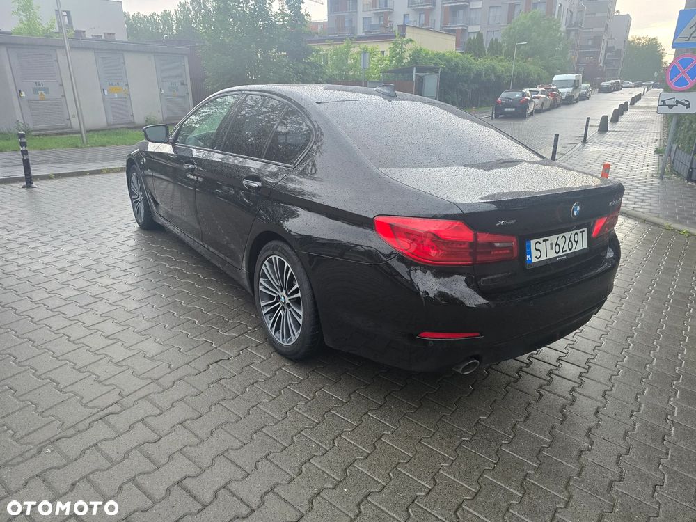 BMW Seria 5 520d xDrive Sport - 4