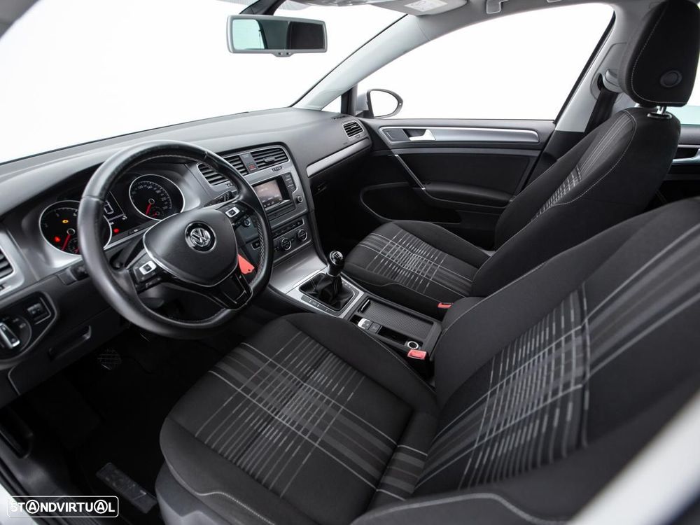 VW Golf - 8