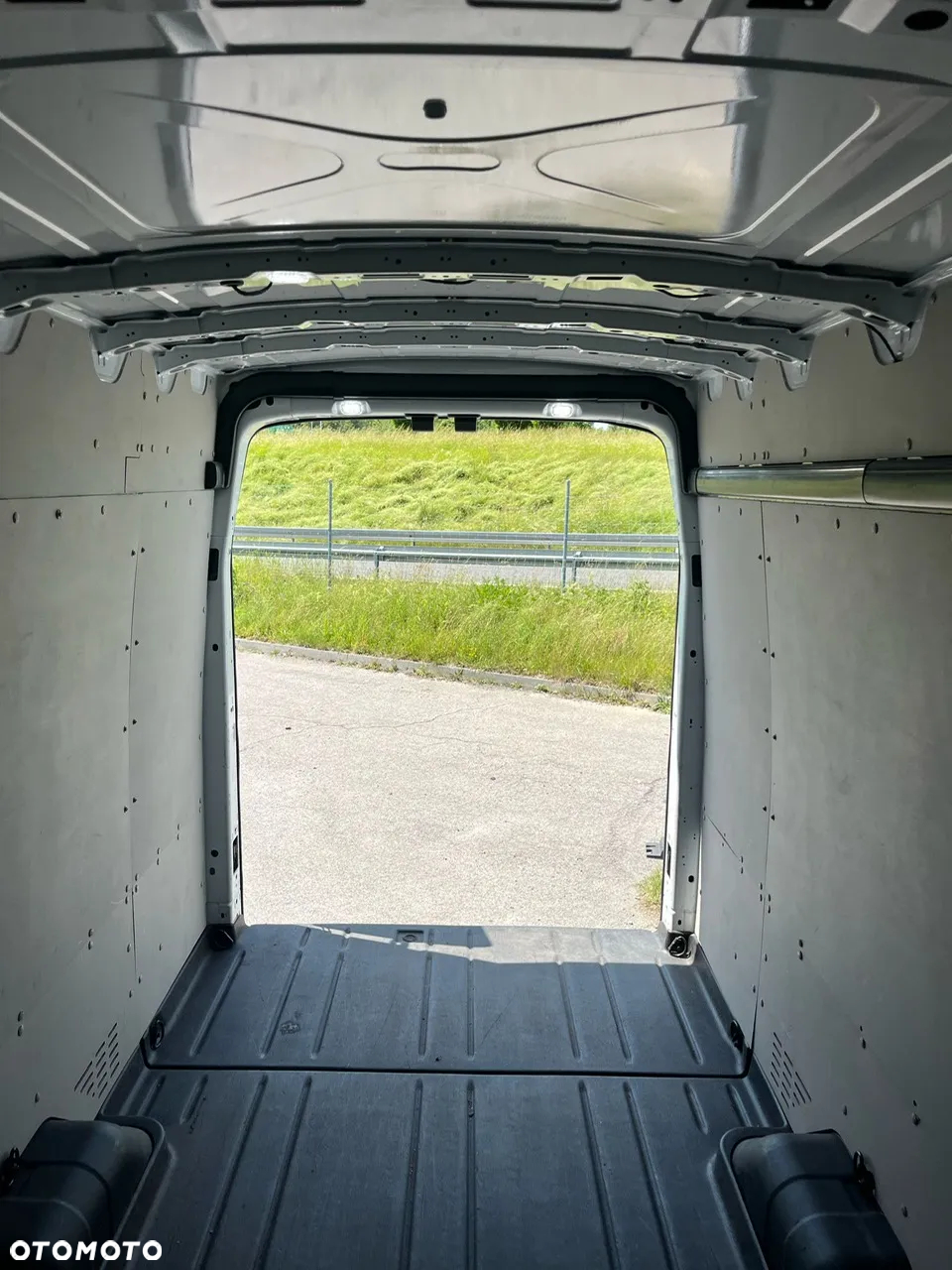 Ford Transit - 15