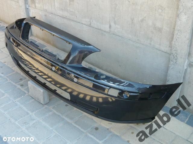 VOLVO V70 01/04r - zderzak przedni - 2