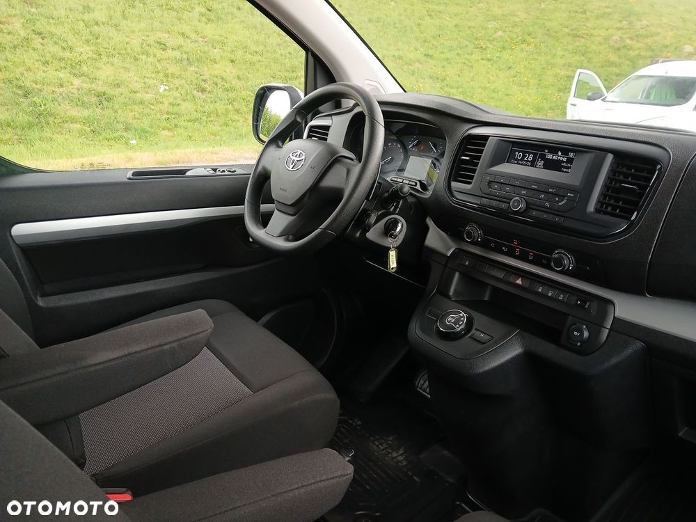 Toyota Proace Verso 2.0 D4-D Long Business - 23
