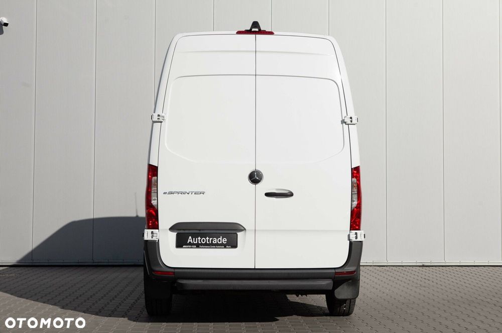 Mercedes-Benz eSprinter - 5