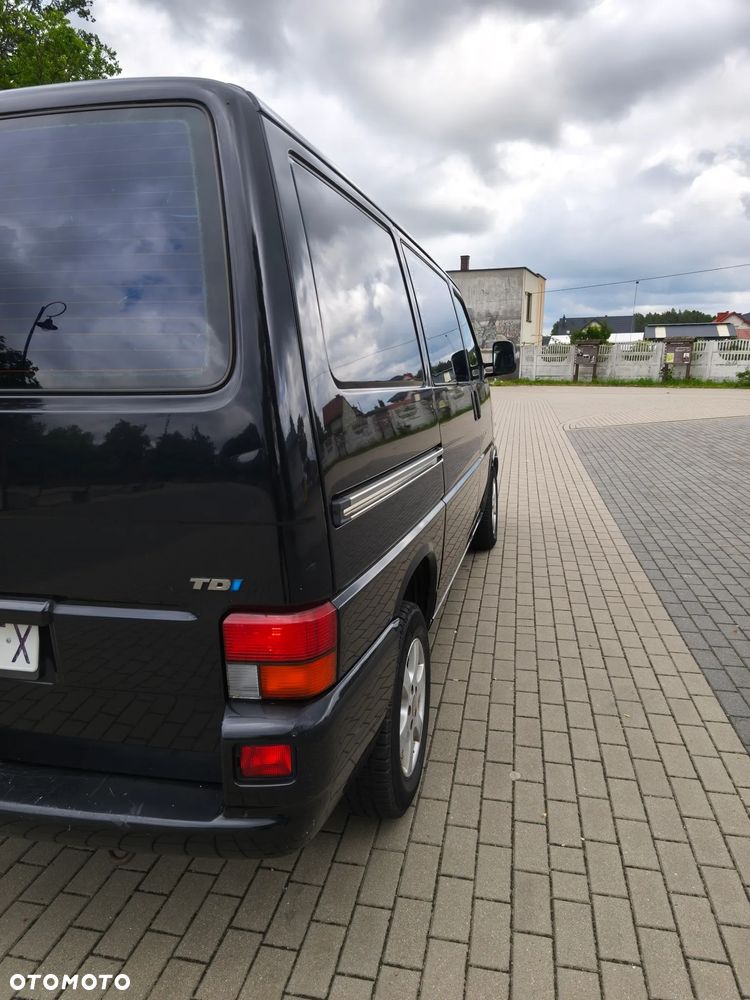 Volkswagen Transporter - 21