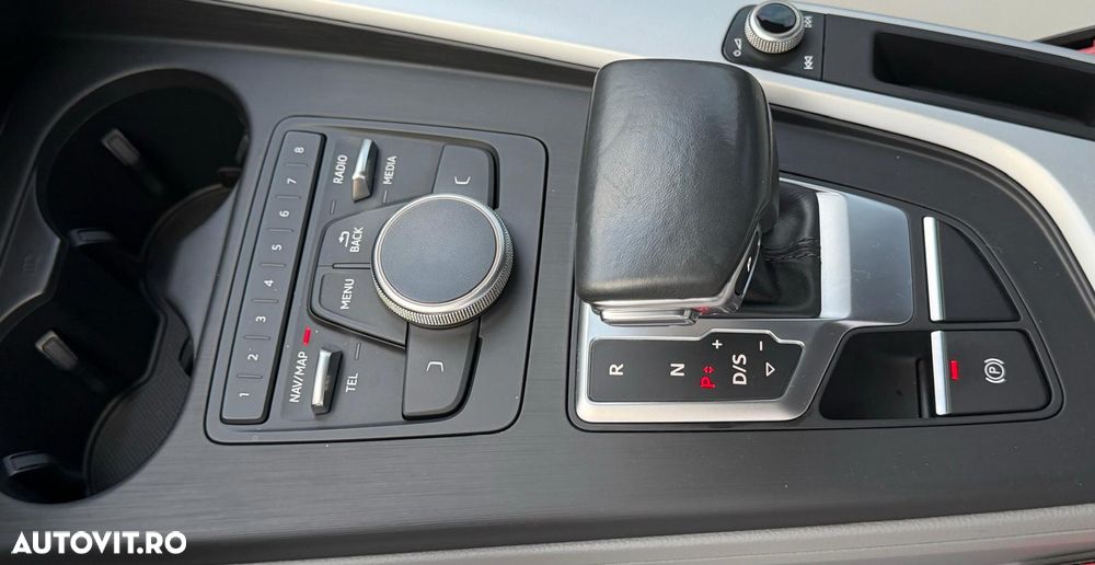 Audi A4 Avant 2.0 TDI S tronic - 24