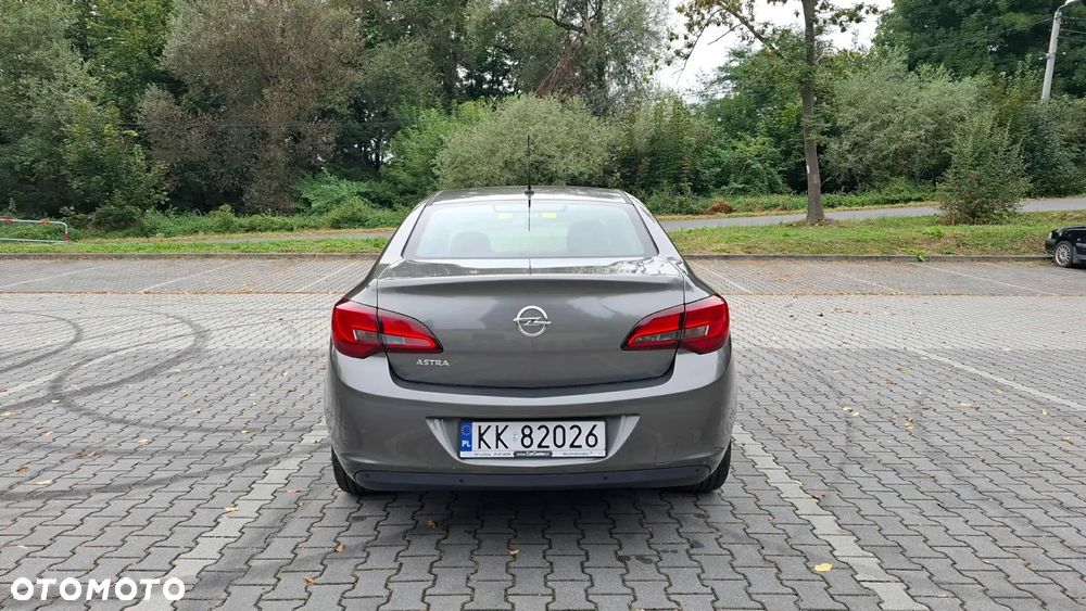 Opel Astra IV 1.6 Essentia EU6 - 6
