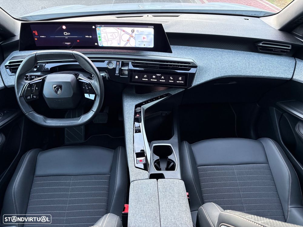 Peugeot 5008 1.2 Hybrid Allure e-DCS6 - 32