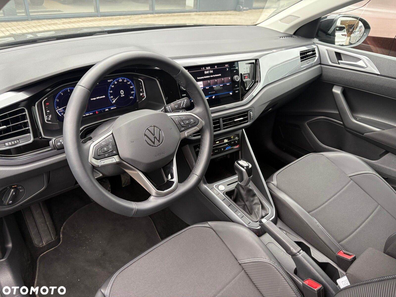 Volkswagen Taigo 1.5 TSI ACT Style DSG - 12