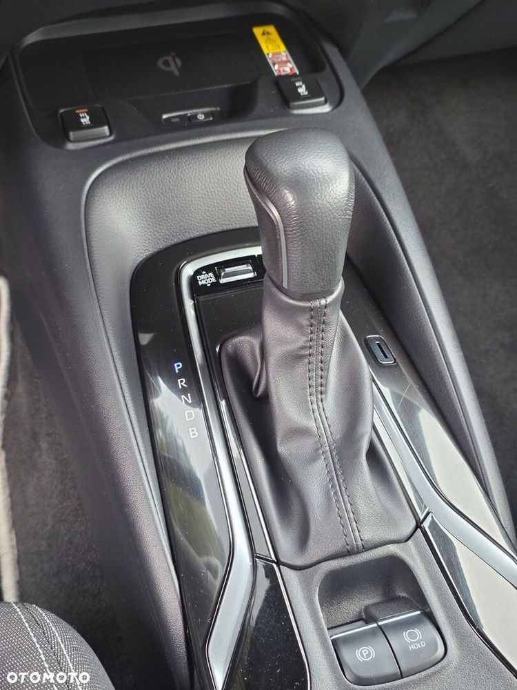 Toyota Corolla 1.8 Hybrid Comfort - 26