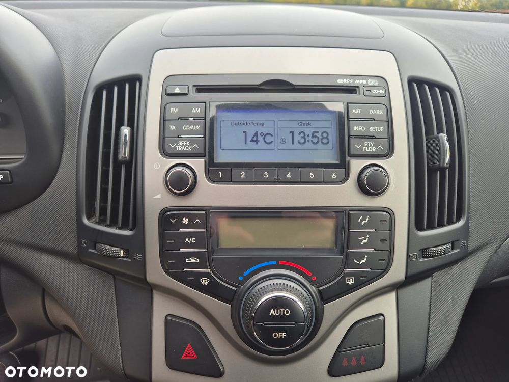 Hyundai i30 1.6 CRDi Premium - 23