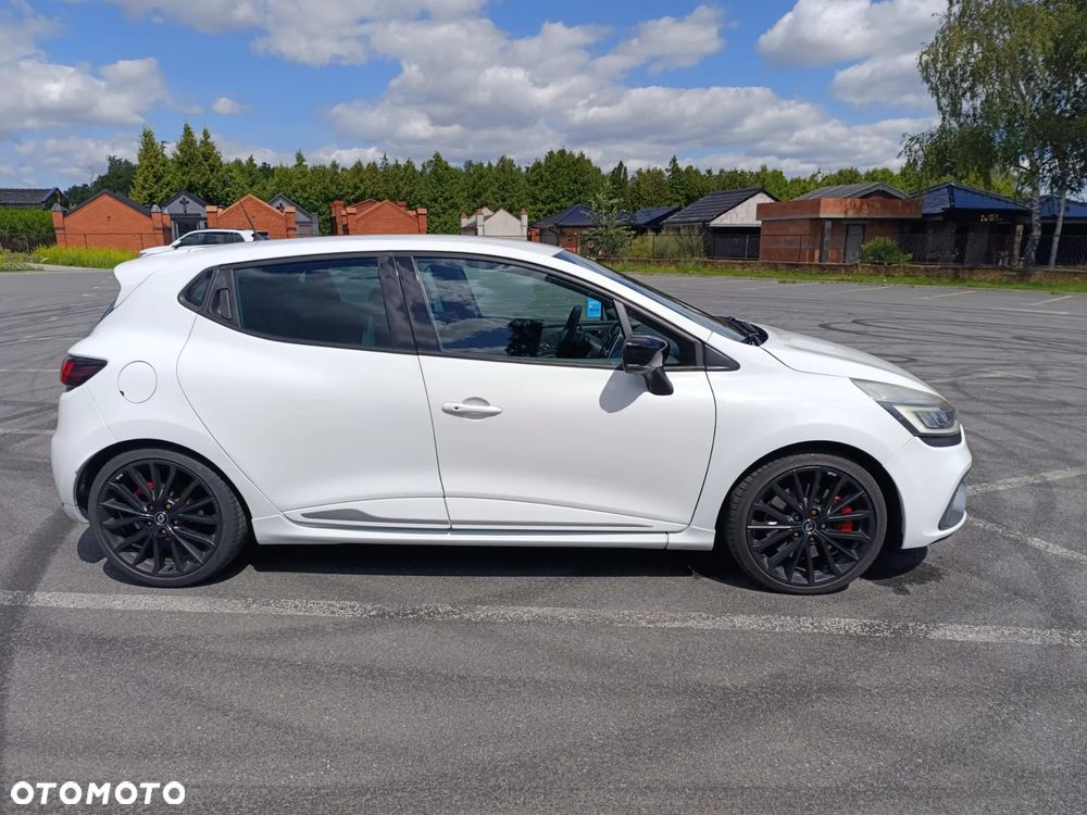 Renault Clio TCe 200 EDC Sport R.S - 4