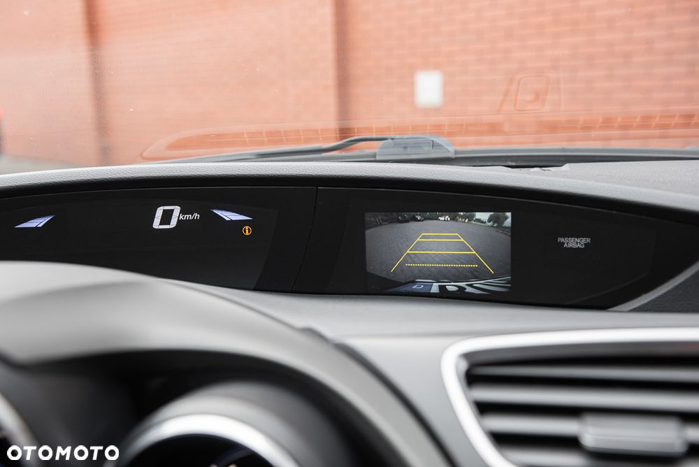 Honda Civic 1.8 i-VTEC Executive Black Edition - 21