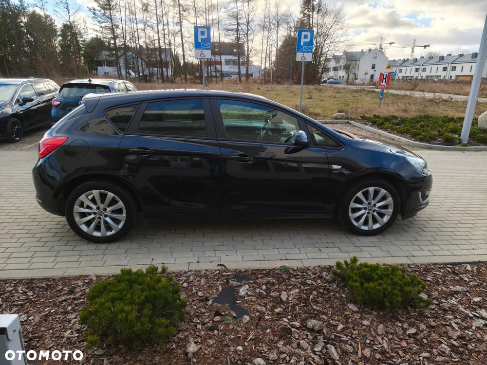 Opel Astra 1.4 Turbo - 5