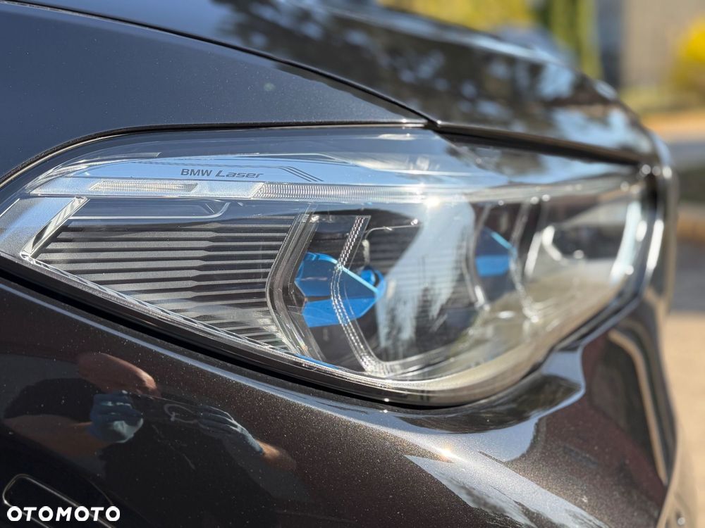 BMW X5 xDrive40i - 12