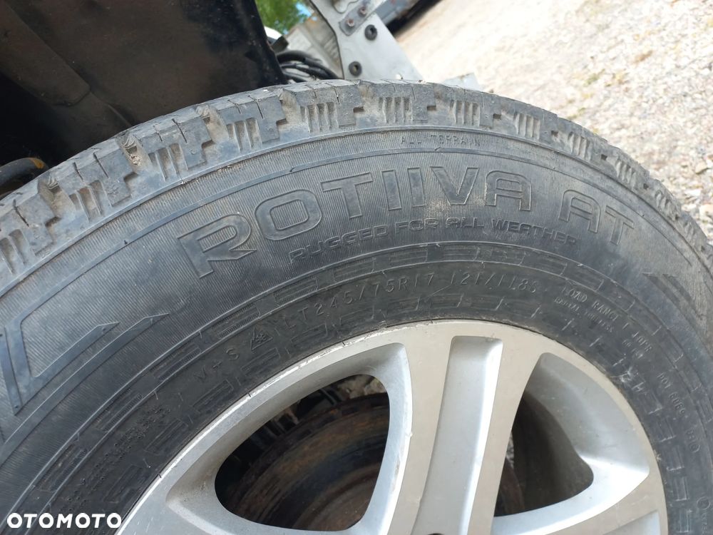 Suzuki Grand Vitara koła alufelgi terenowe 245/75/17 Nokian Rotiiva At - 4
