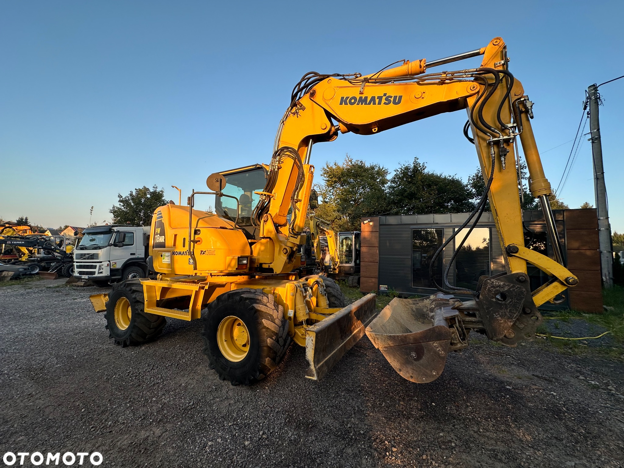 Komatsu PW118 - 2