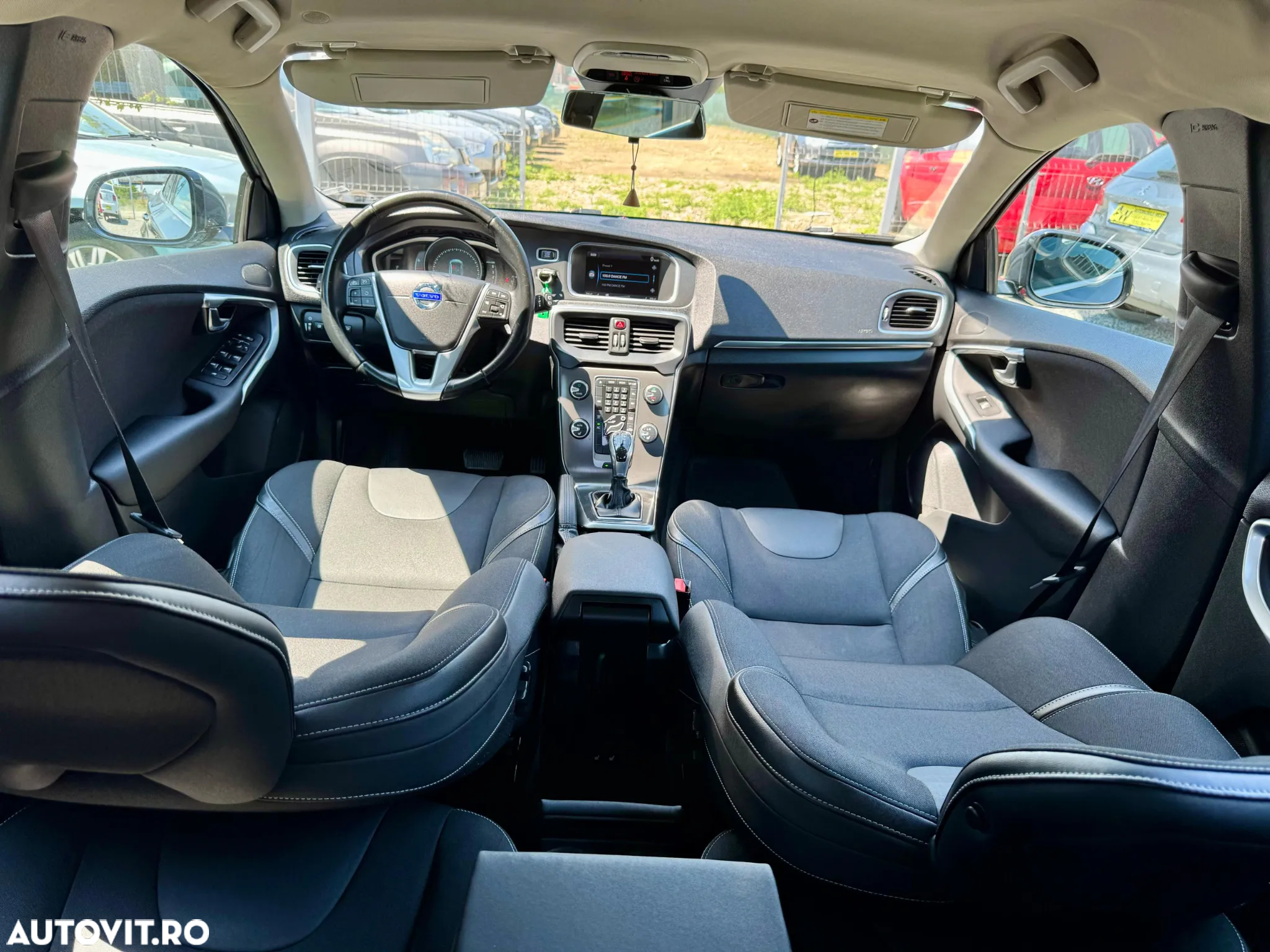 Volvo V40 D2 ECO Aut. Momentum - 6