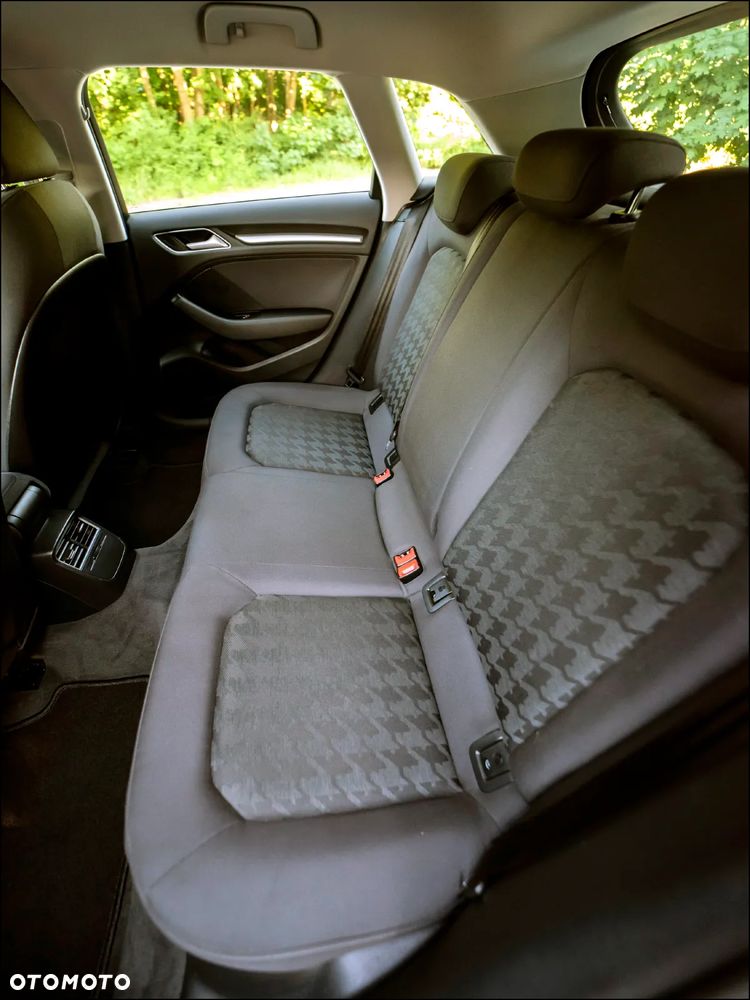 Audi A3 Sportback - 8