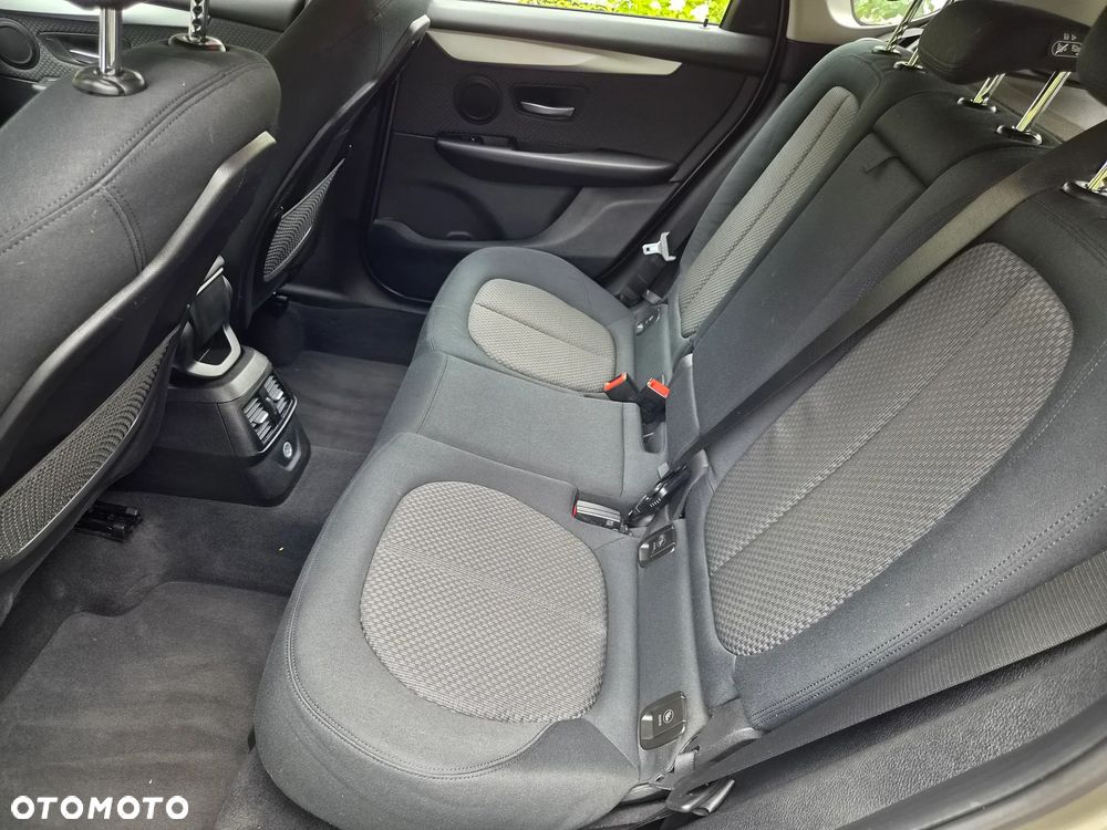 BMW Seria 2 220d Sport-Aut Advantage - 16