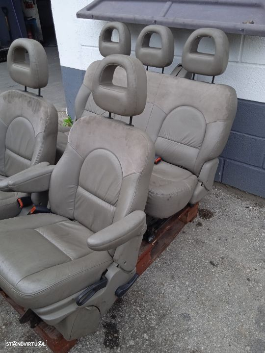 Bancos Chrysler Voyager - 11