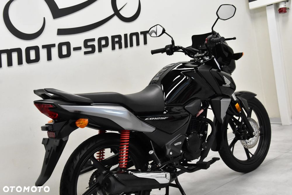 Honda CB - 12
