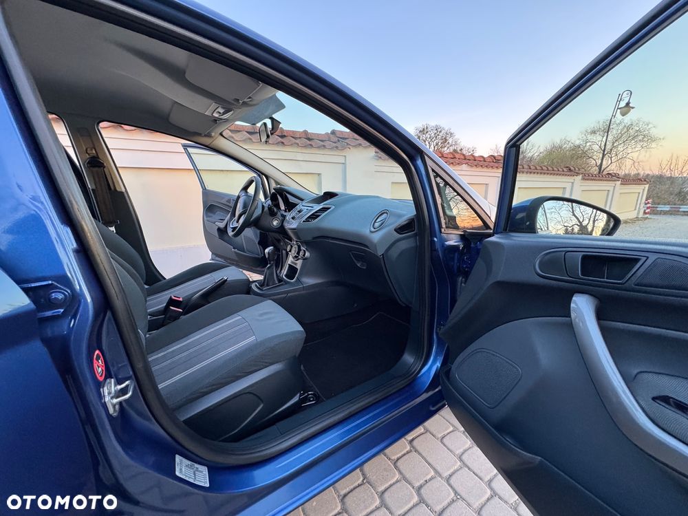 Ford Fiesta - 19