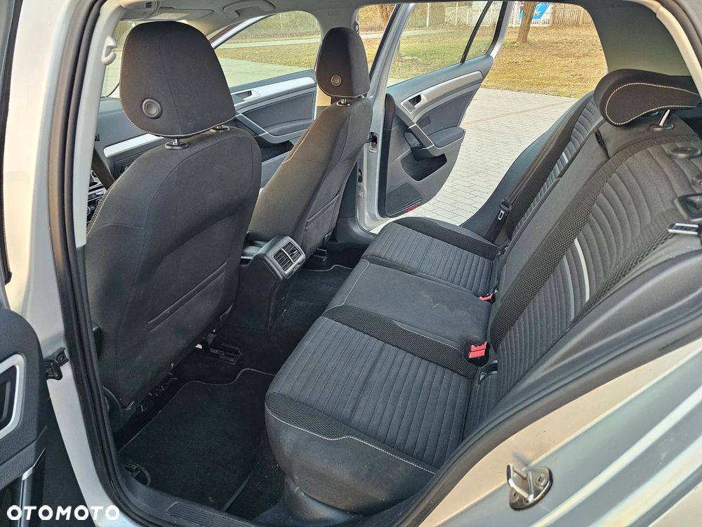 Volkswagen Golf 1.2 TSI BlueMotion Technology Cup - 19