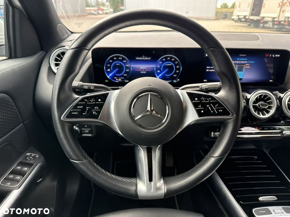 Mercedes-Benz EQA - 26