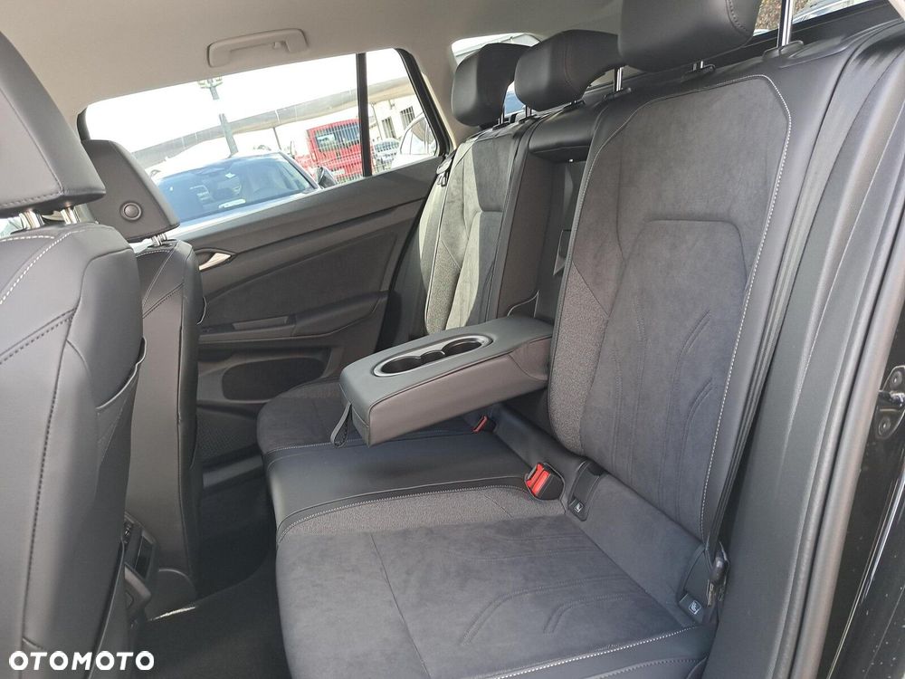 Volkswagen Golf - 16