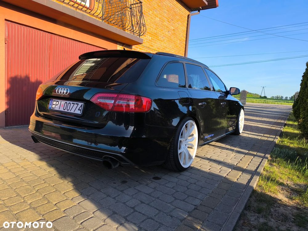 Audi A4 Avant 2.0 TDI DPF quattro S tronic S line Sportpaket - 4