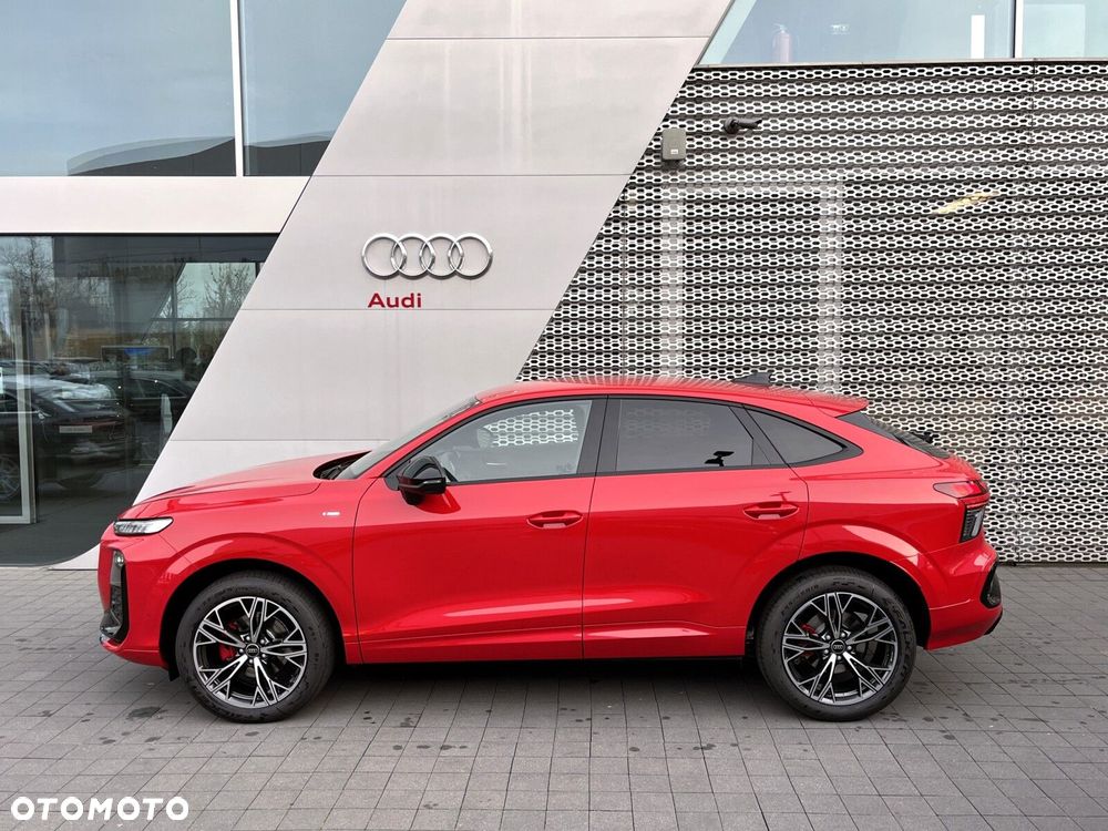 Audi Q3 Sportback - 10