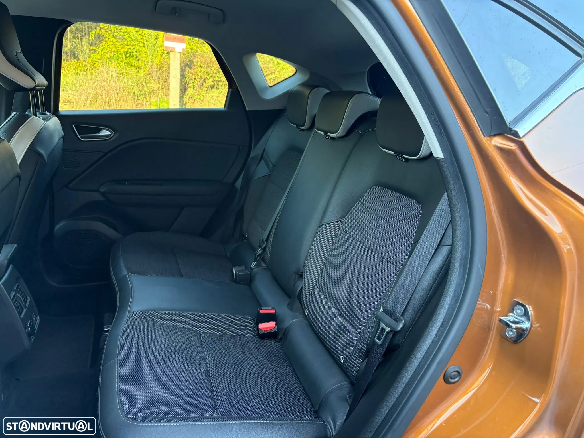 Renault Captur 1.0 TCe Exclusive Bi-Fuel - 19