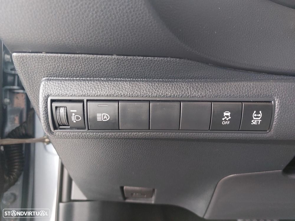 Toyota Corolla SD 1.8 Hybrid Exclusive - 20