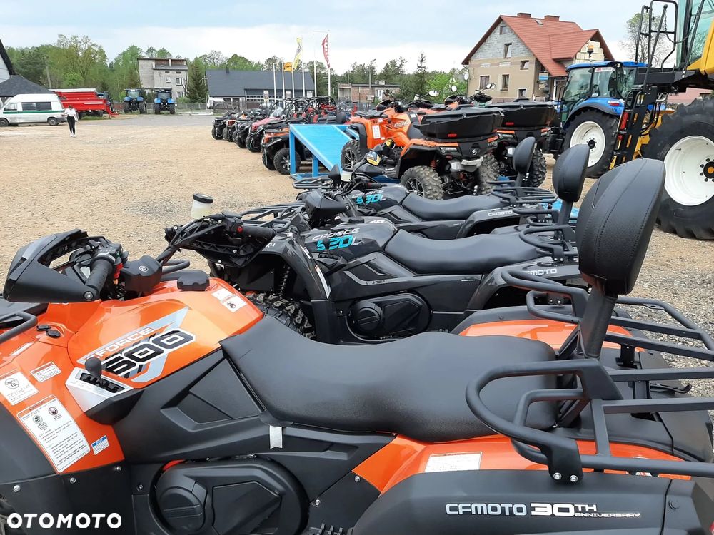 CFMoto CForce - 18